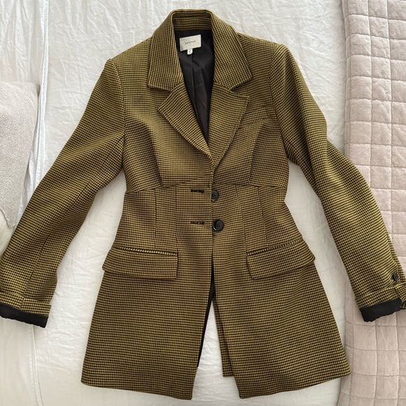 Gestuz snatched waist blazer - Picture 11 of 12